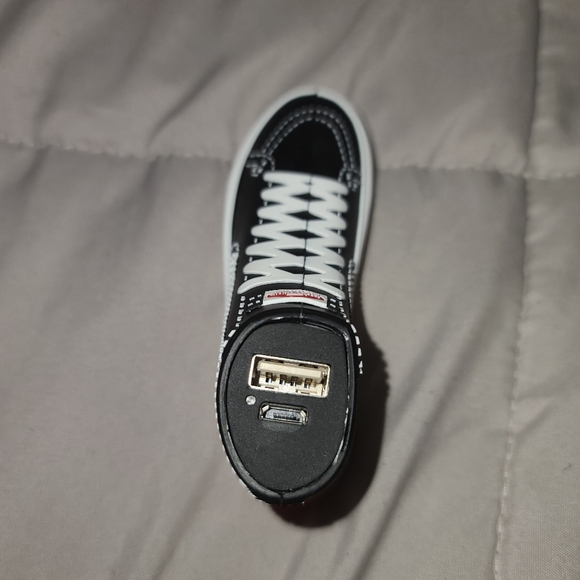 COPY - Vans Black Sk-8 HI external charger - Picture 5 of 11